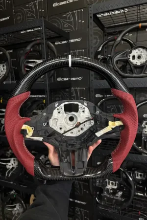 [Media/Test] BMW G-Series (M Performance Wheel) - Sport - Gloss Carbon - Red Perforated Leather (Heated) - White Stitching - White Stripe Latest